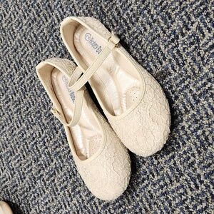Honey Bunny Ivory lace, Mary Jane style dress shoe with velcro closure, flats